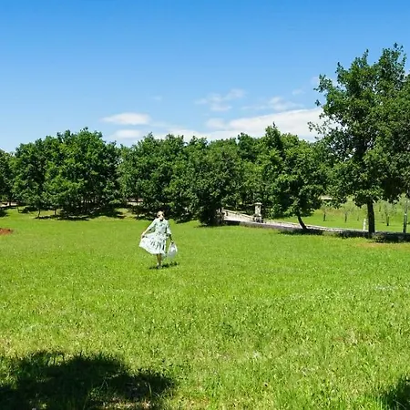 Stancija Ruseti Bed & Breakfast Oprtalj