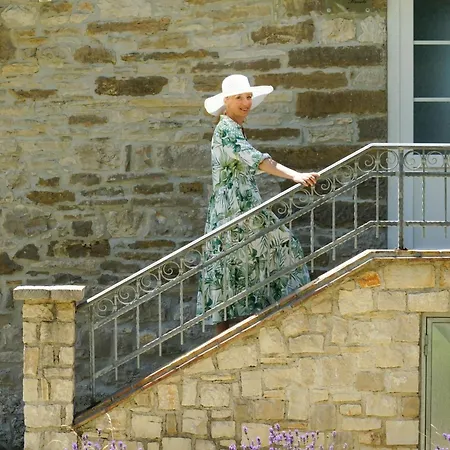 Stancija Ruseti Oprtalj