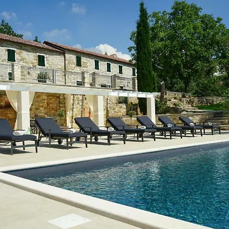 Stancija Ruseti Bed & Breakfast Oprtalj