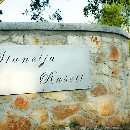 Bed & Breakfast Stancija Ruseti 5*