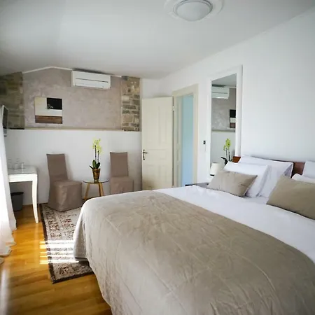 Stancija Ruseti Bed & Breakfast 5*