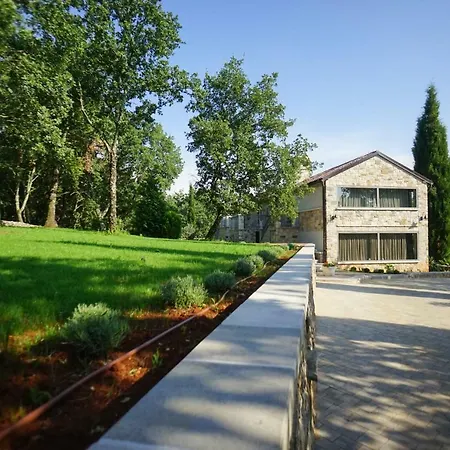 Stancija Ruseti Oprtalj