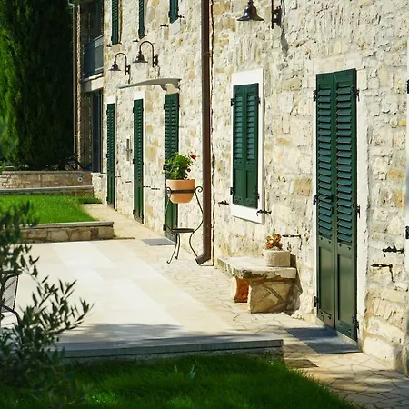 Stancija Ruseti Bed & Breakfast Oprtalj