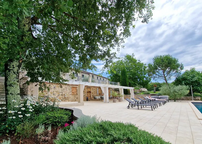 Stancija Ruseti Oprtalj