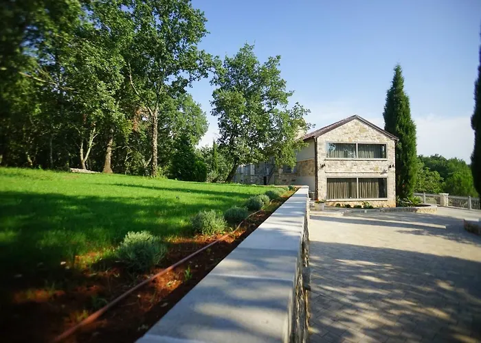 Stancija Ruseti Oprtalj