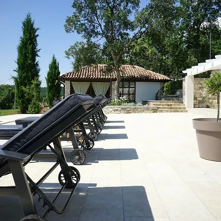 Stancija Ruseti Oprtalj