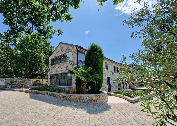 Stancija Ruseti Oprtalj