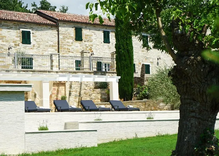 Stancija Ruseti Bed & Breakfast 5*